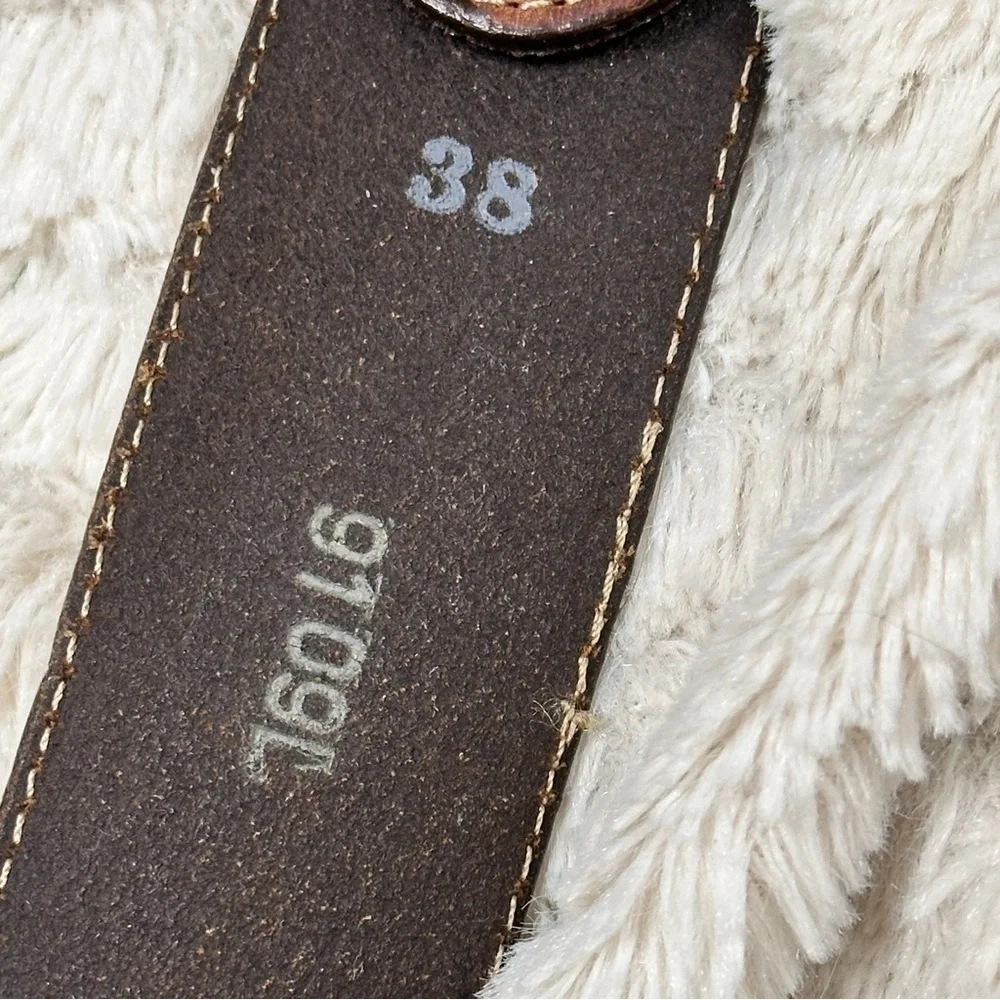 Vintage Tony Lama western  leather belt, End Of The Trail silver lbuckle, 38
